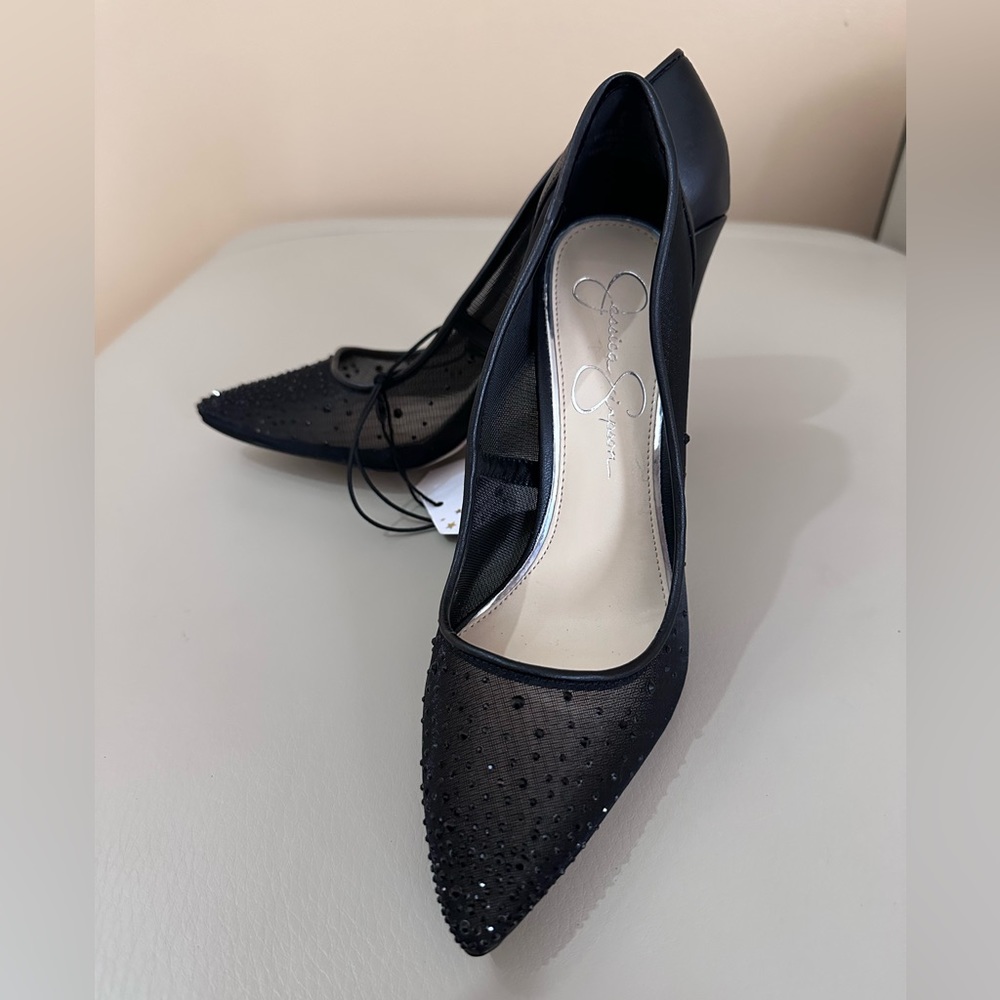 Woman pumps
